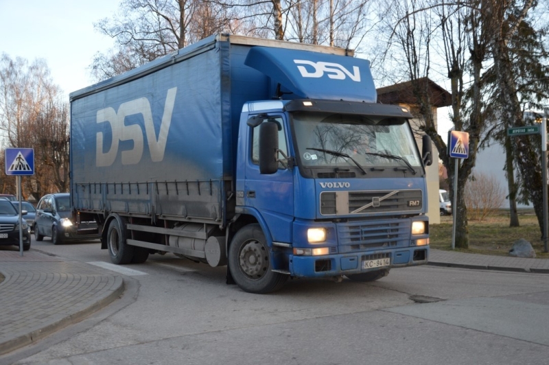 Iedzīvotāji vienojas kopīgā piketā, iebilstot iecerei dalīt Limbažu un Krimuldas novadu teritorijas