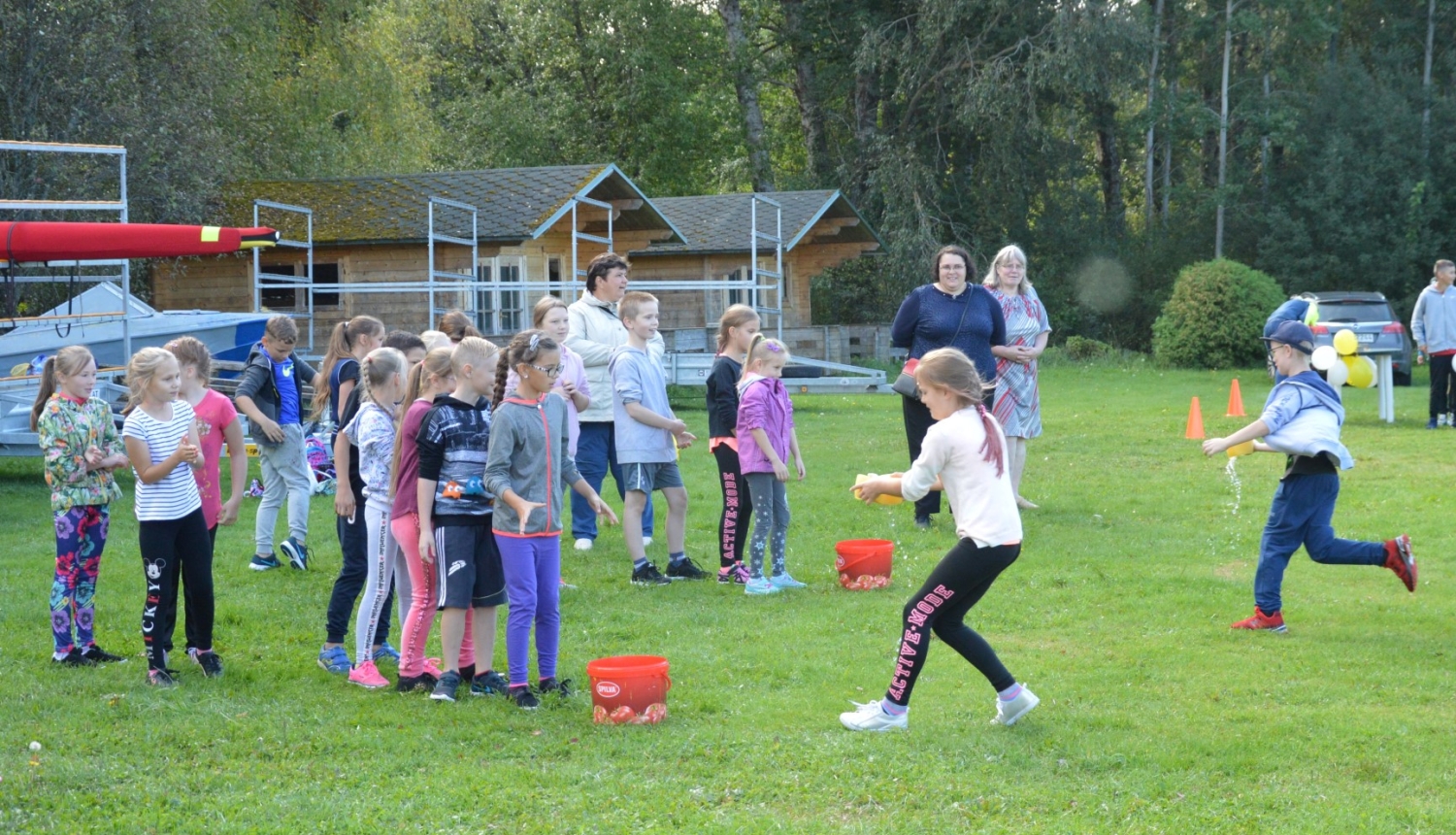 Limbažu novada pamatskolu skolēni piedalās sporta dienas aktivitātēs