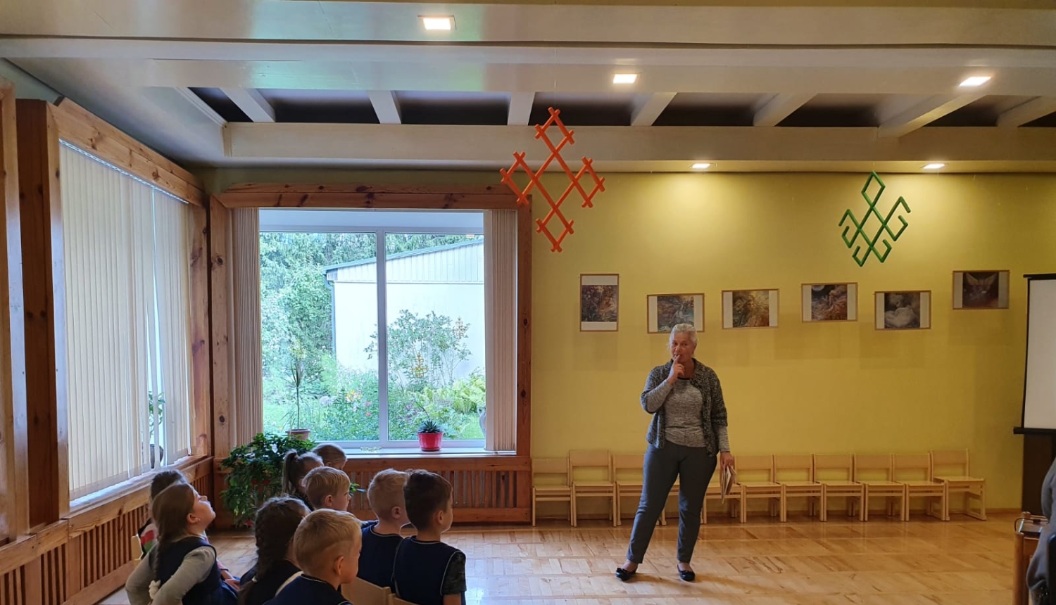 Dzejas dienas Lādezera sākumskolā